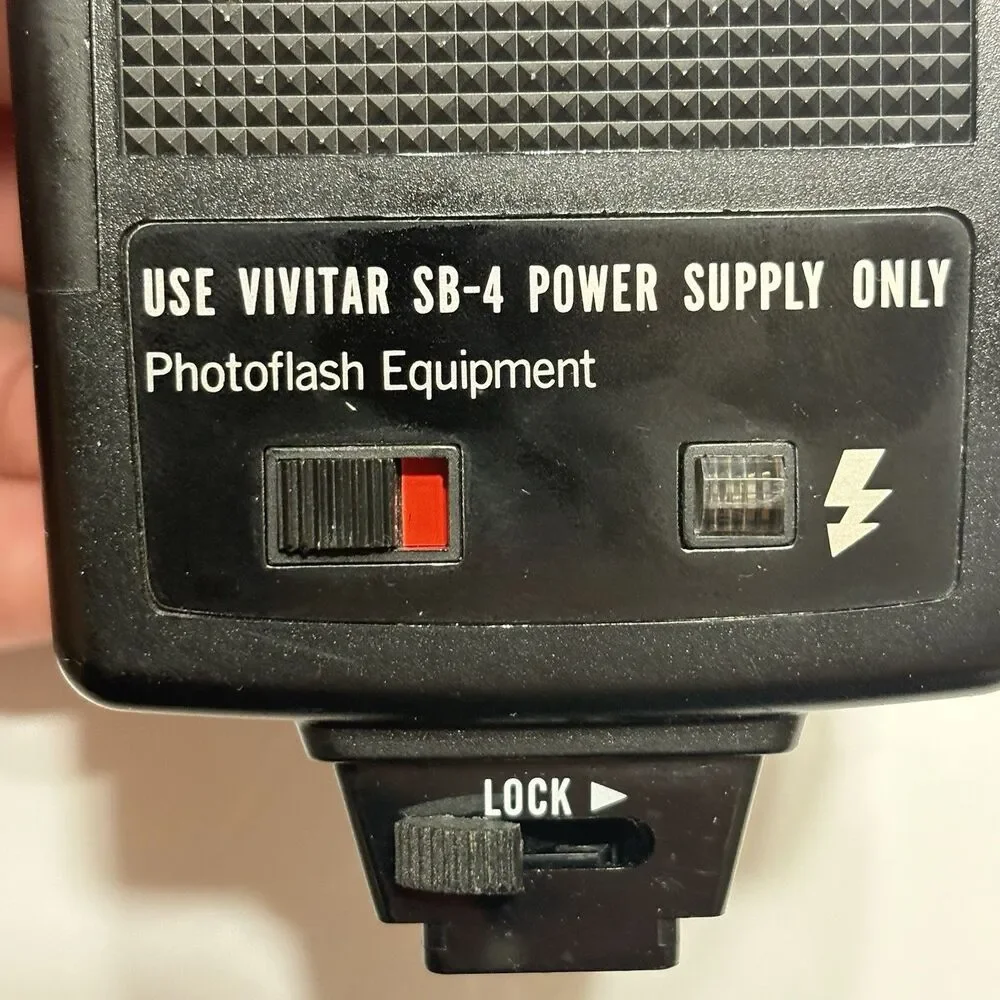 VIVITAR AUTO THYRISTOR 283 Hot Shoe Mount Bounce Dedicated Flash